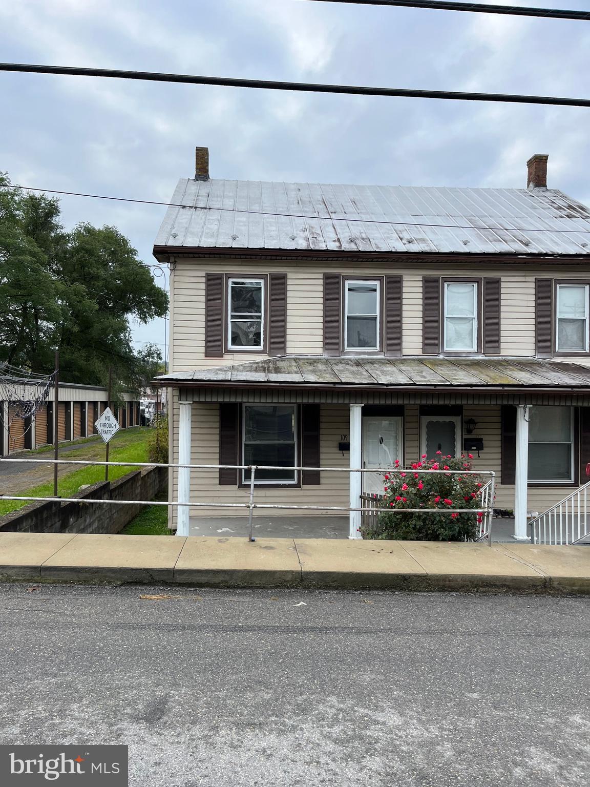109 W HIGH STREET