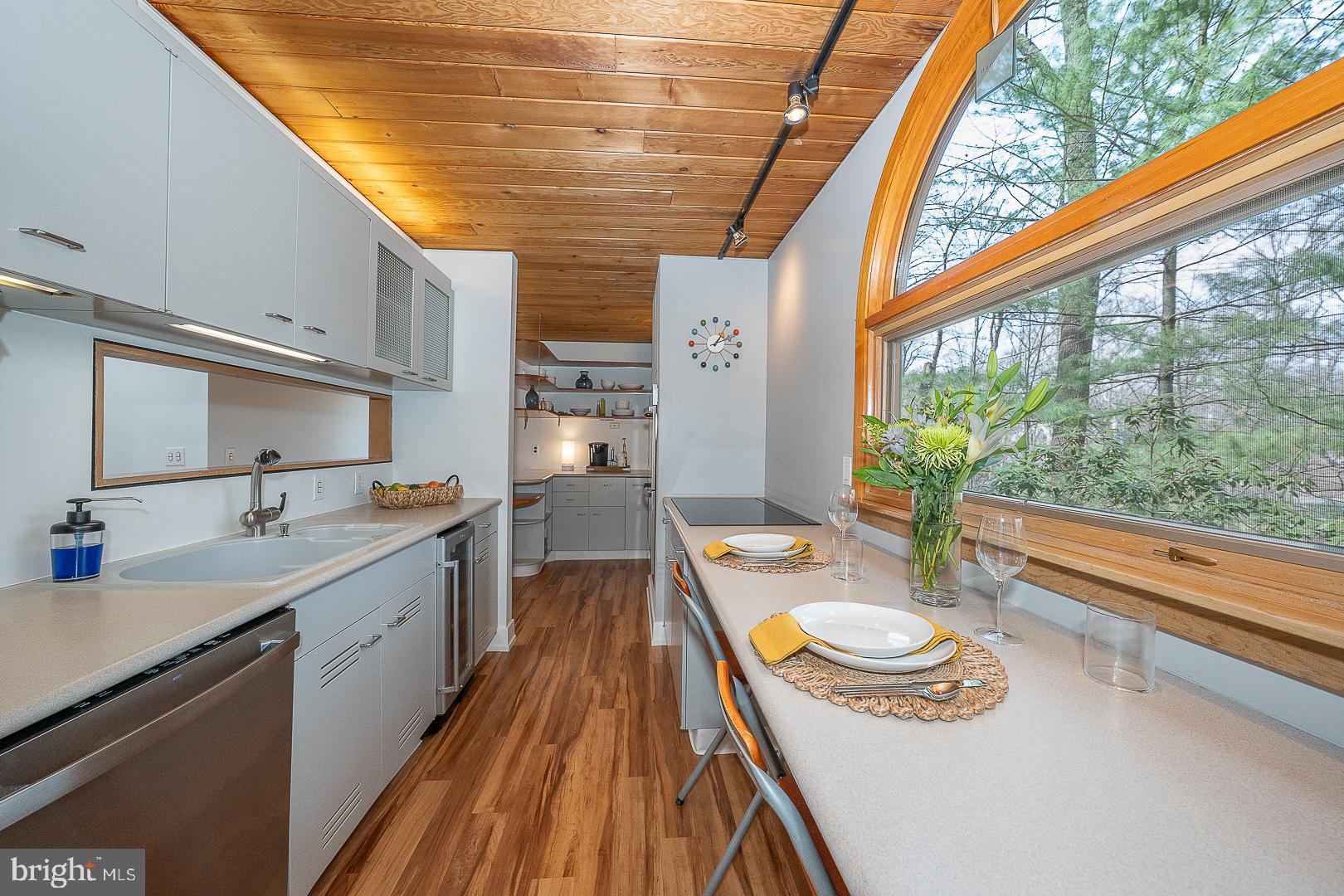 GULPH MILLS VIL - Residential