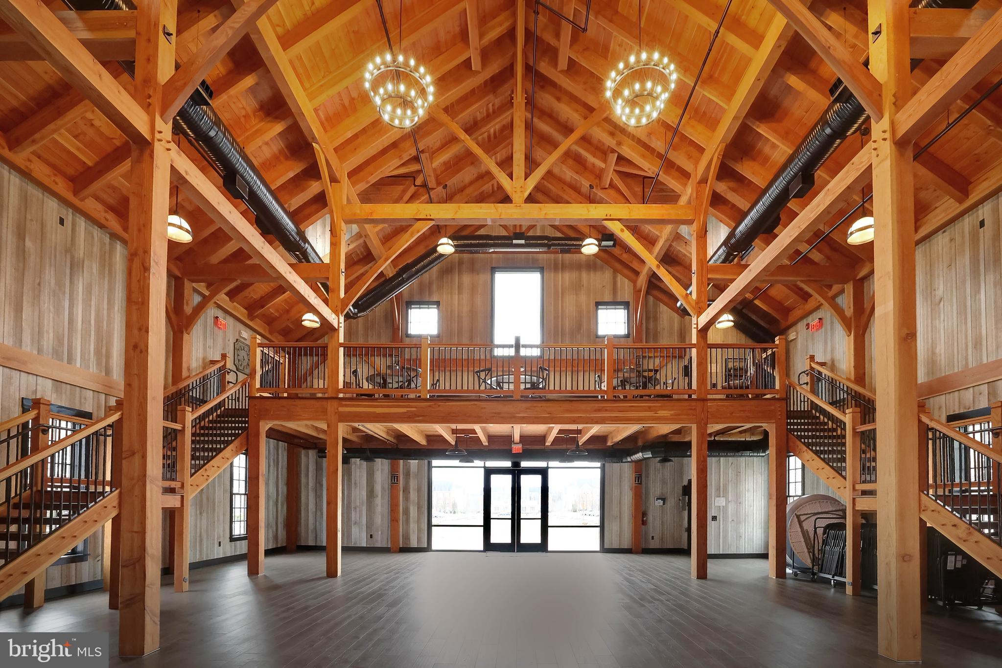 OXFORD SQUARE - Residential