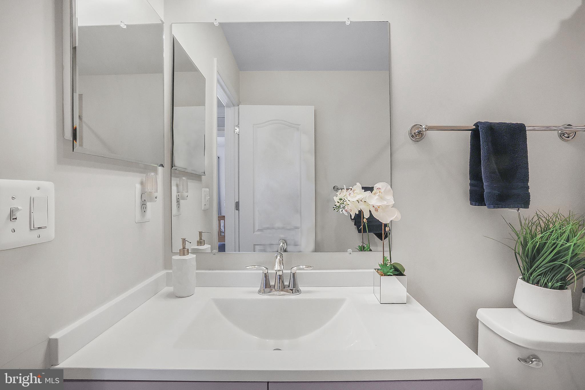 OXFORD SQUARE - Residential