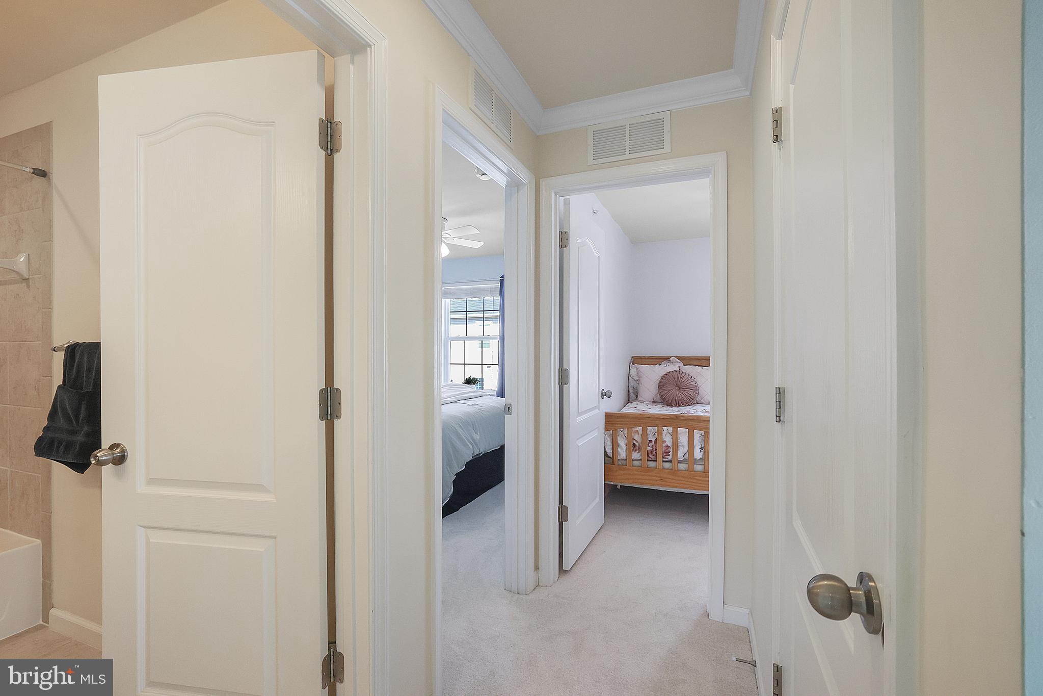 OXFORD SQUARE - Residential