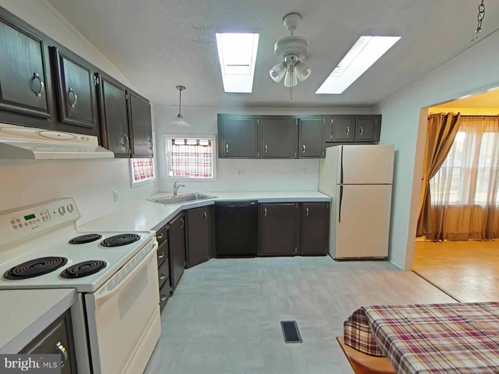 GREEN HILL MHP - Residential