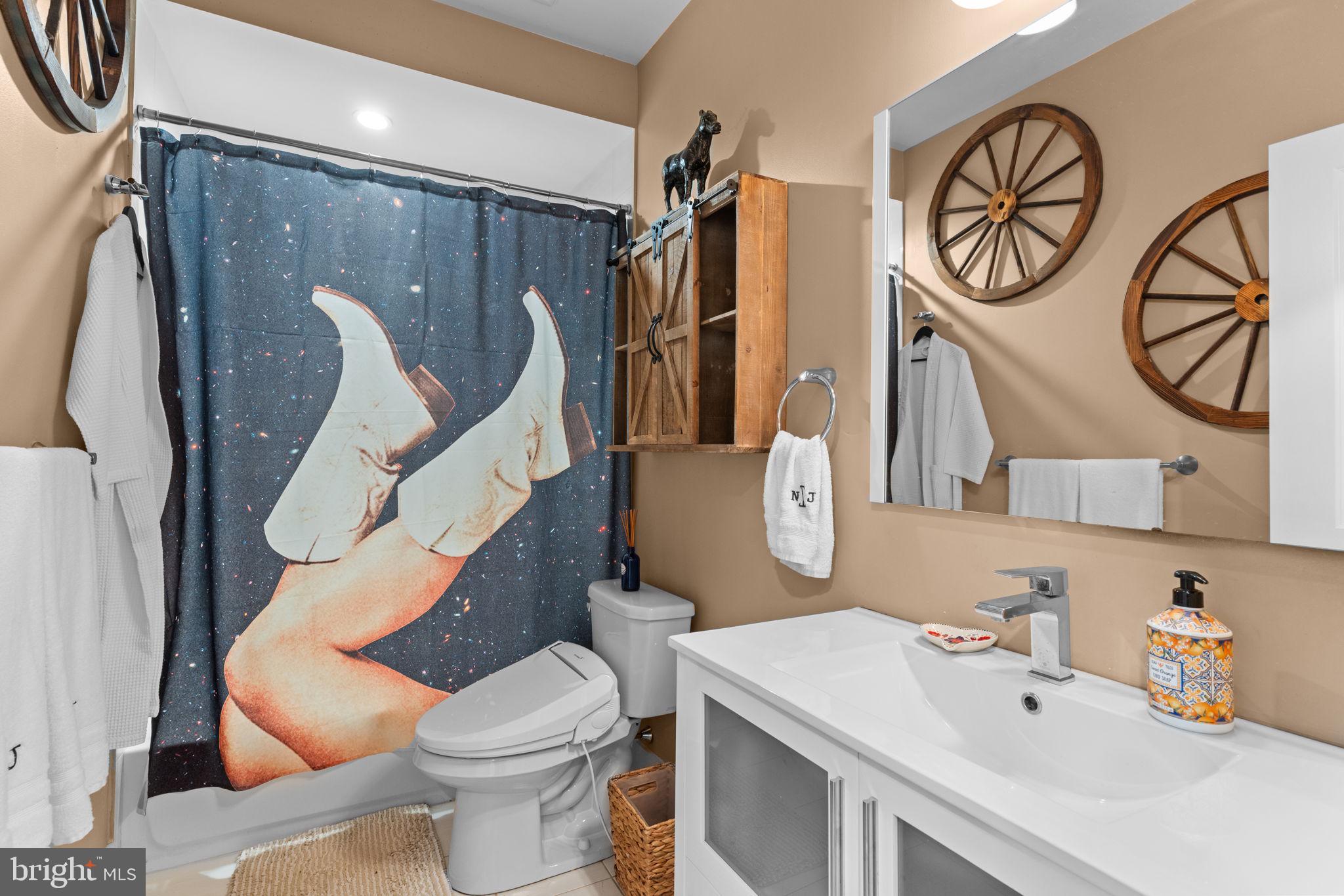 LUDLOW - Residential