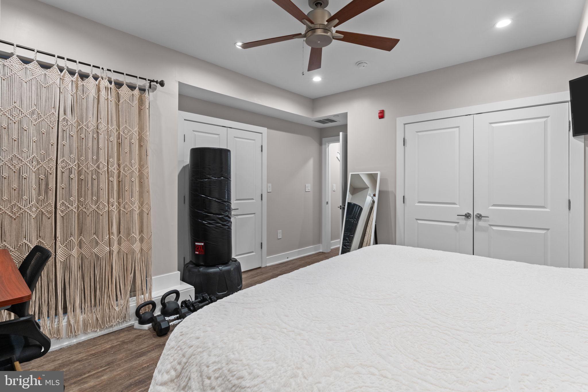 LUDLOW - Residential