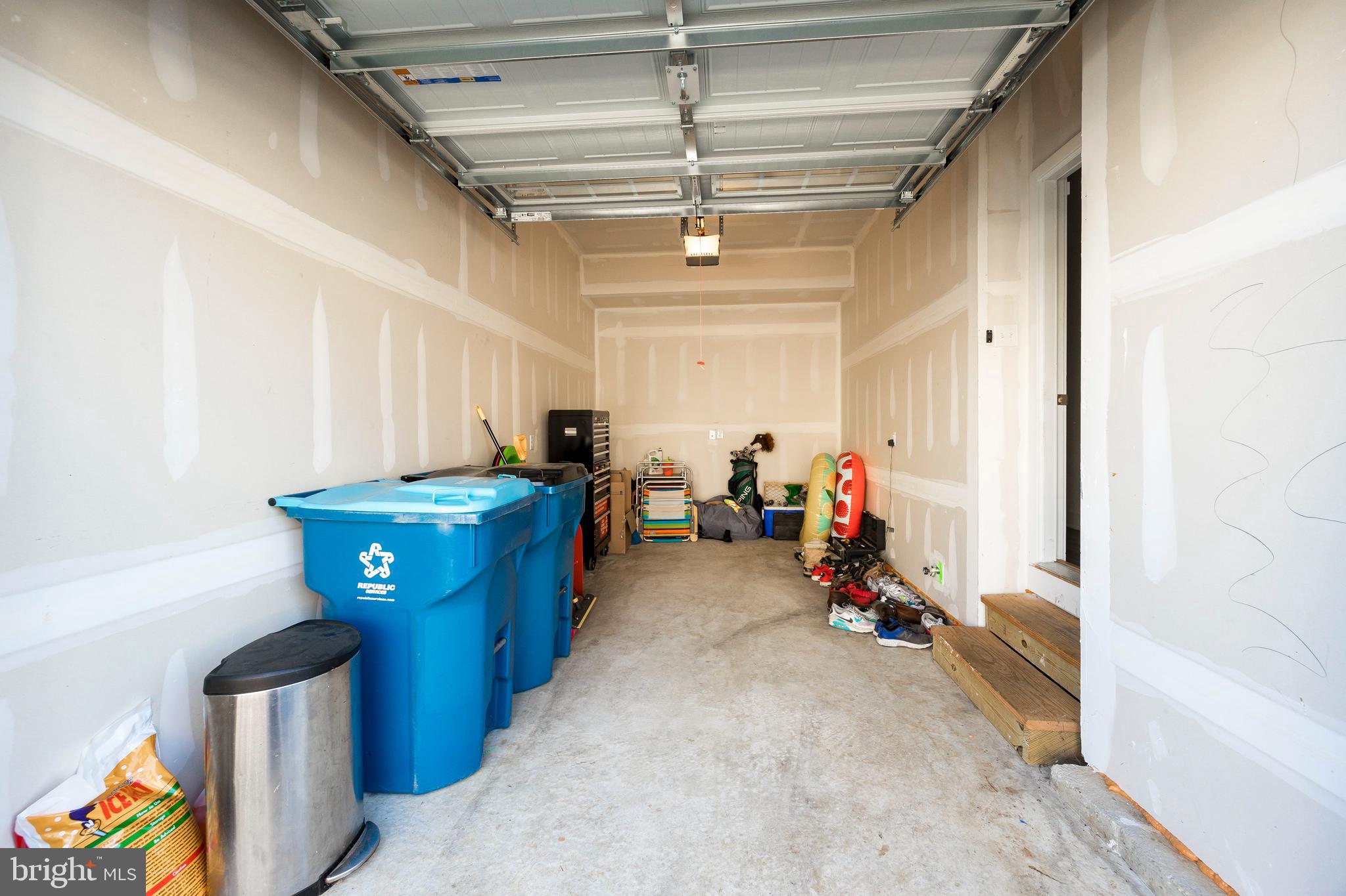 DOWNINGTOWN WALK - Residential Lease