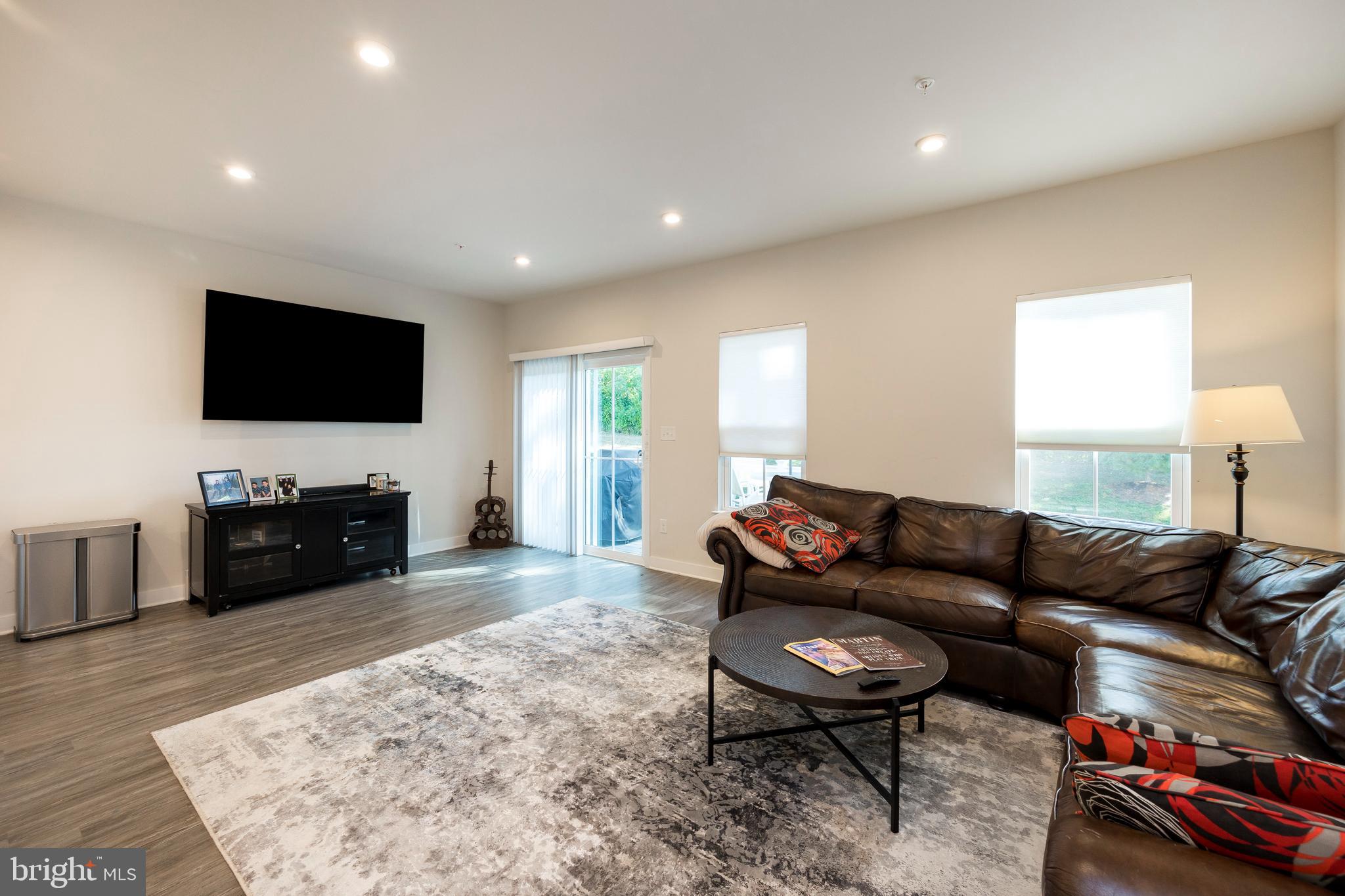 DOWNINGTOWN WALK - Residential Lease