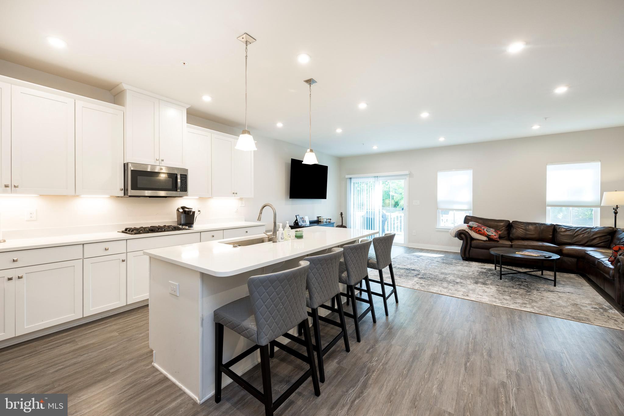 DOWNINGTOWN WALK - Residential Lease