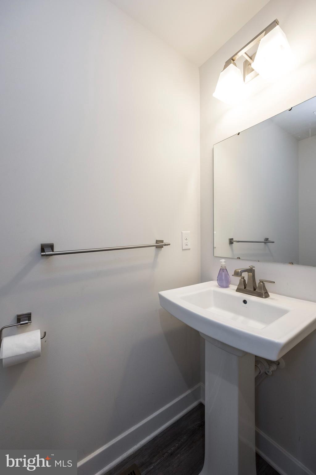 DOWNINGTOWN WALK - Residential Lease