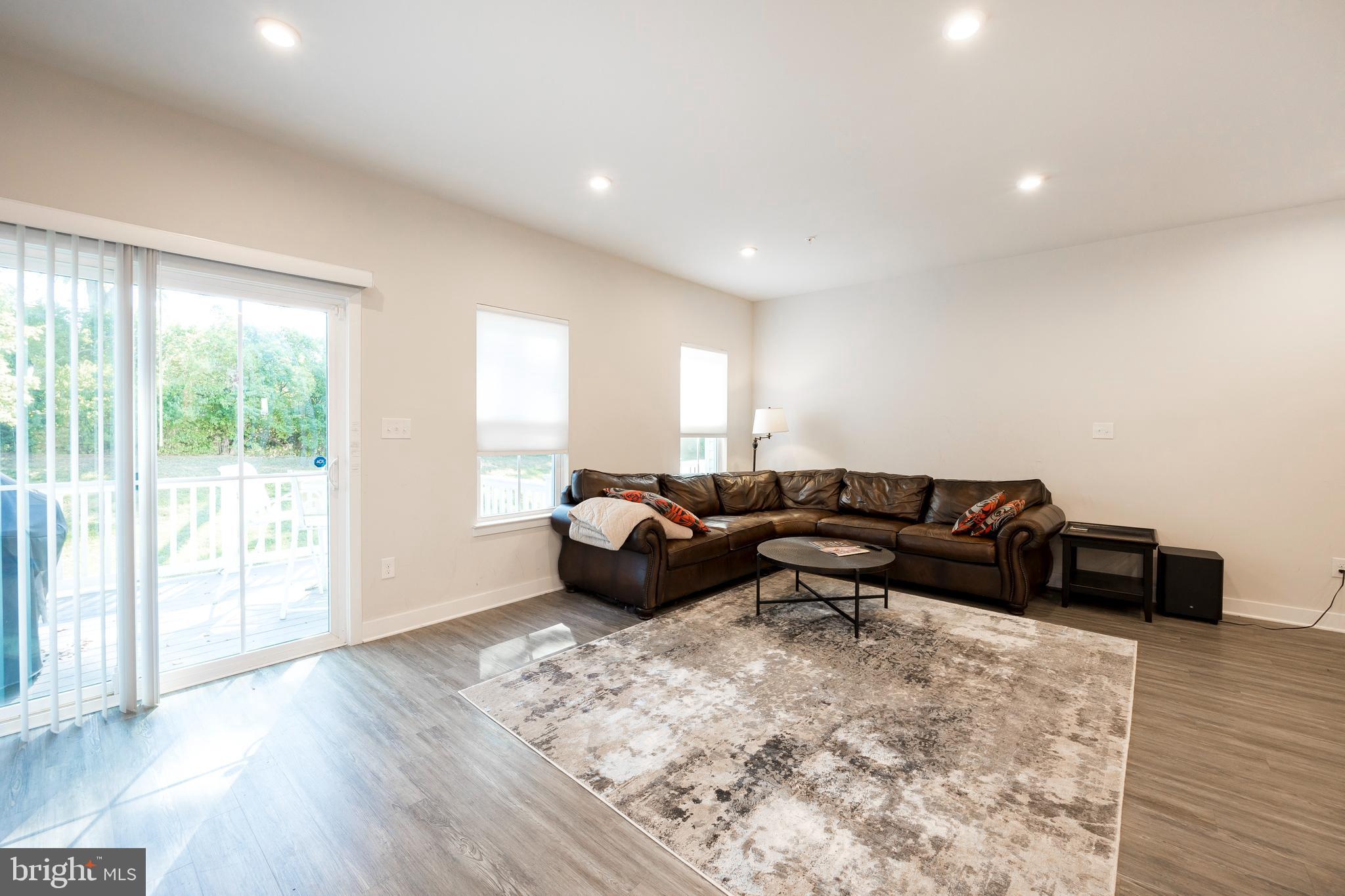 DOWNINGTOWN WALK - Residential Lease