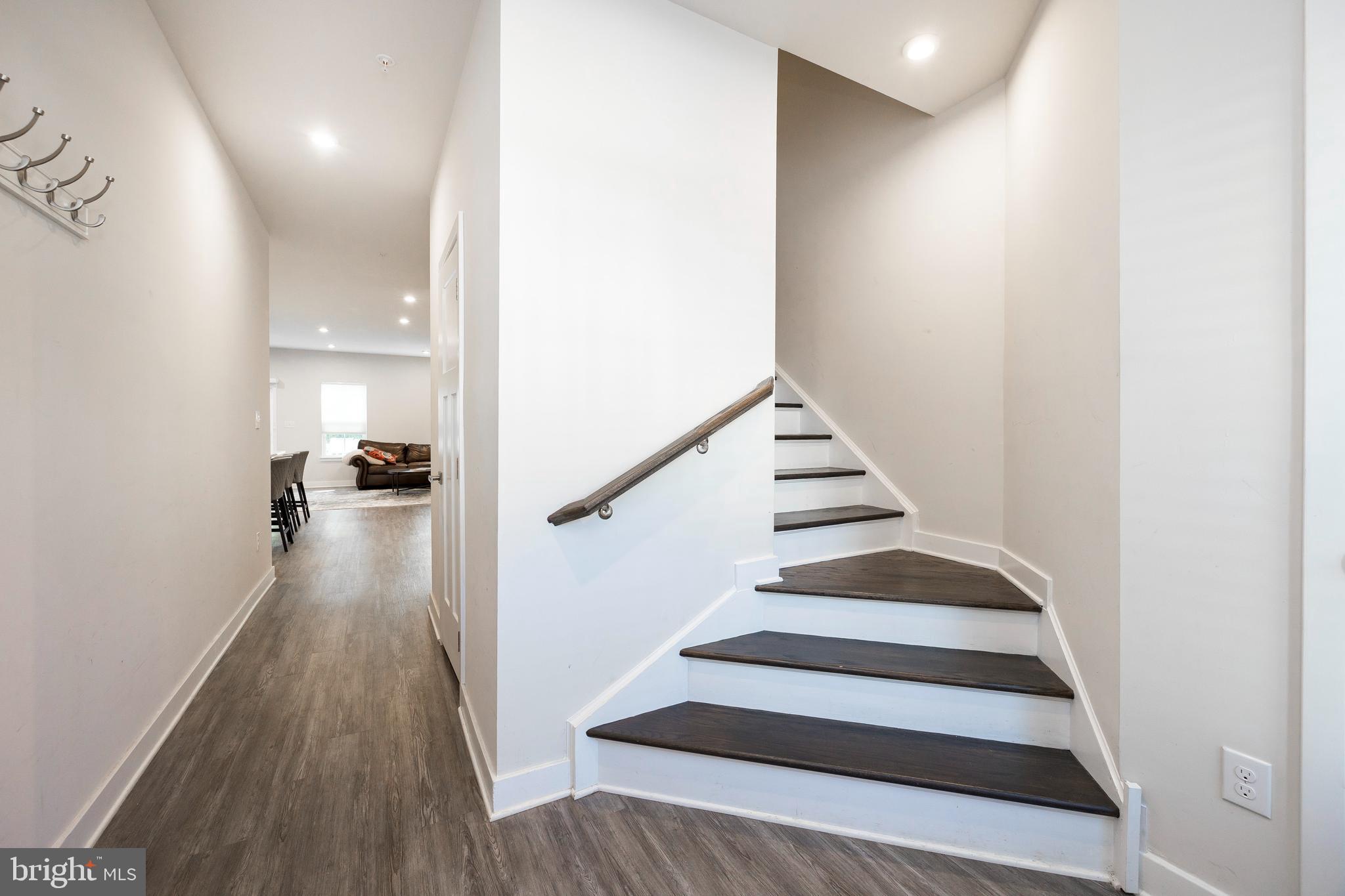 DOWNINGTOWN WALK - Residential Lease