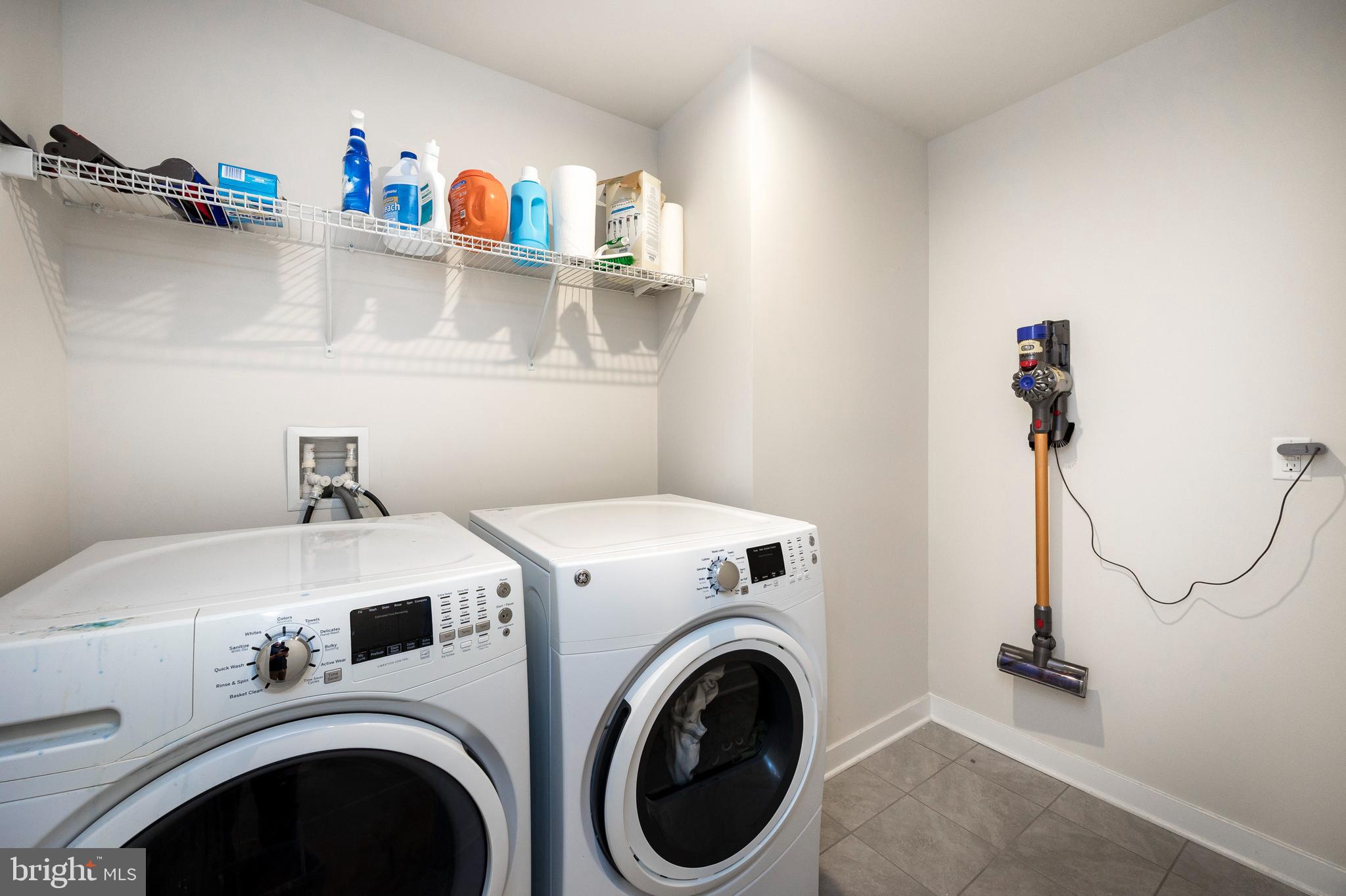 DOWNINGTOWN WALK - Residential Lease