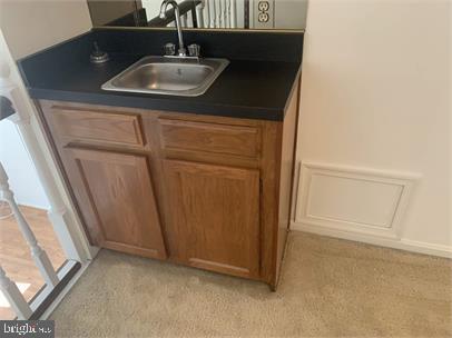 COLONIAL TERRACE - Residential Lease