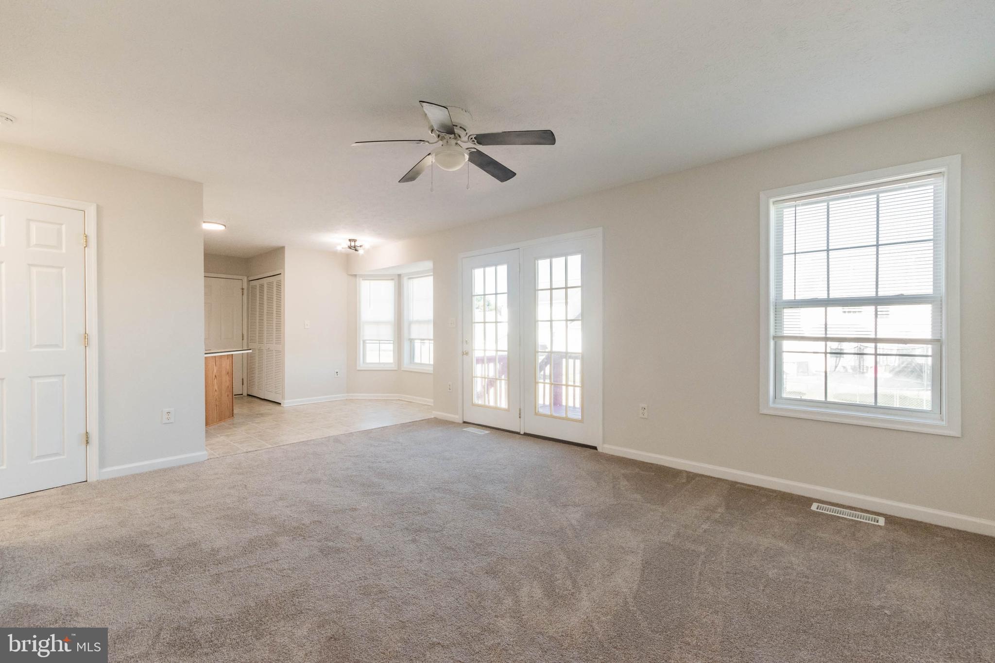 RIDGEFIELD - Residential