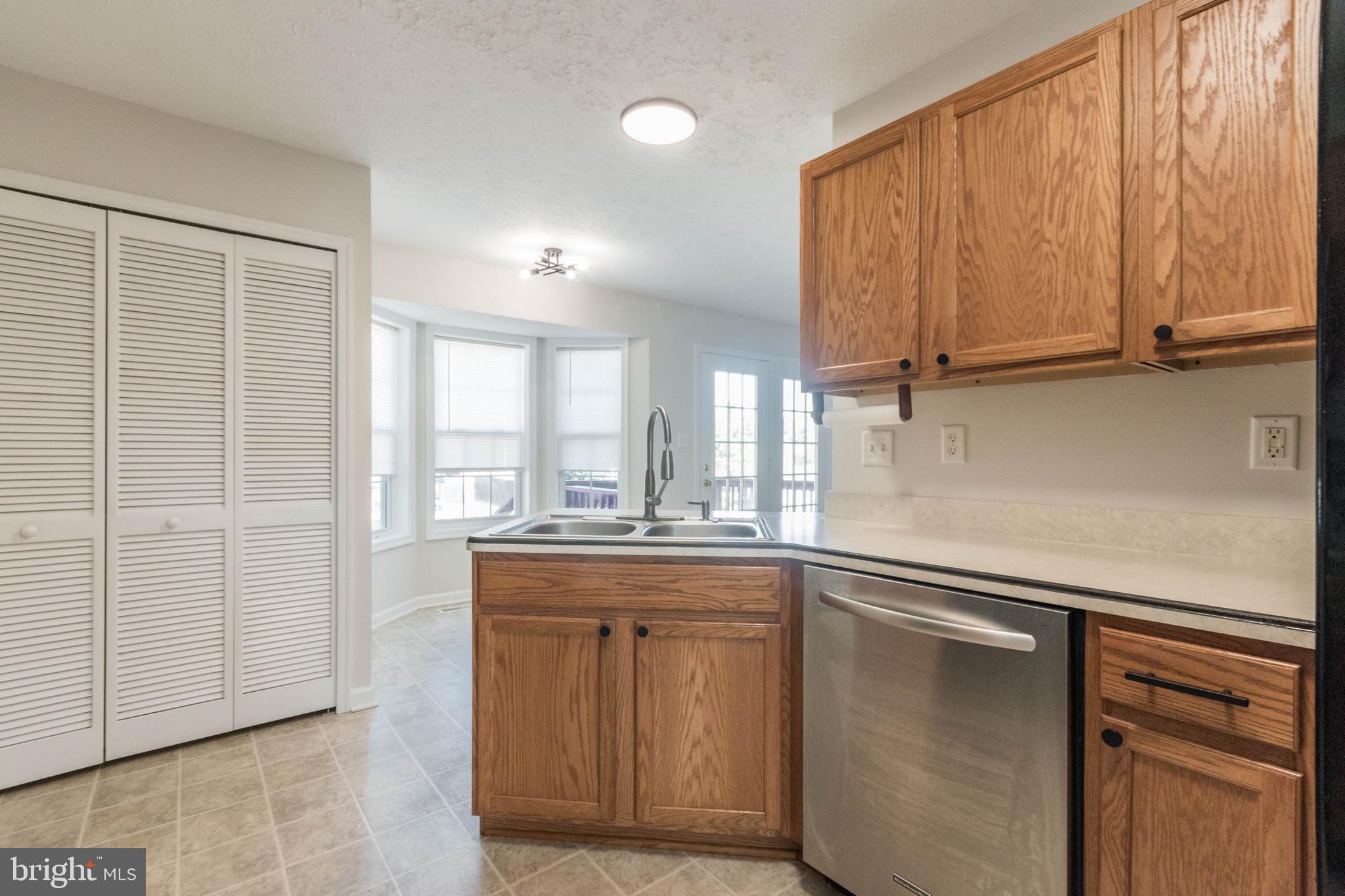 RIDGEFIELD - Residential