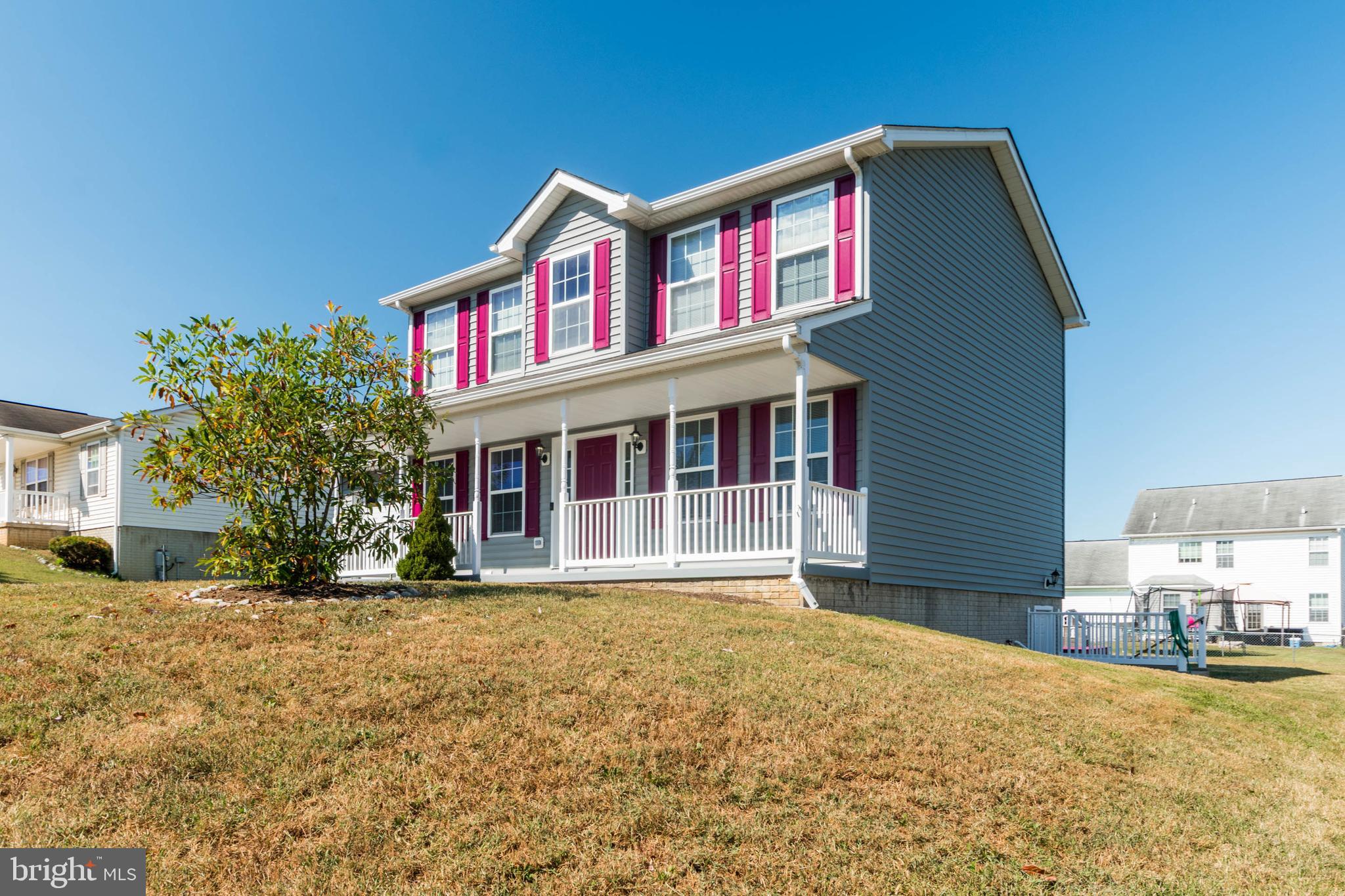 RIDGEFIELD - Residential