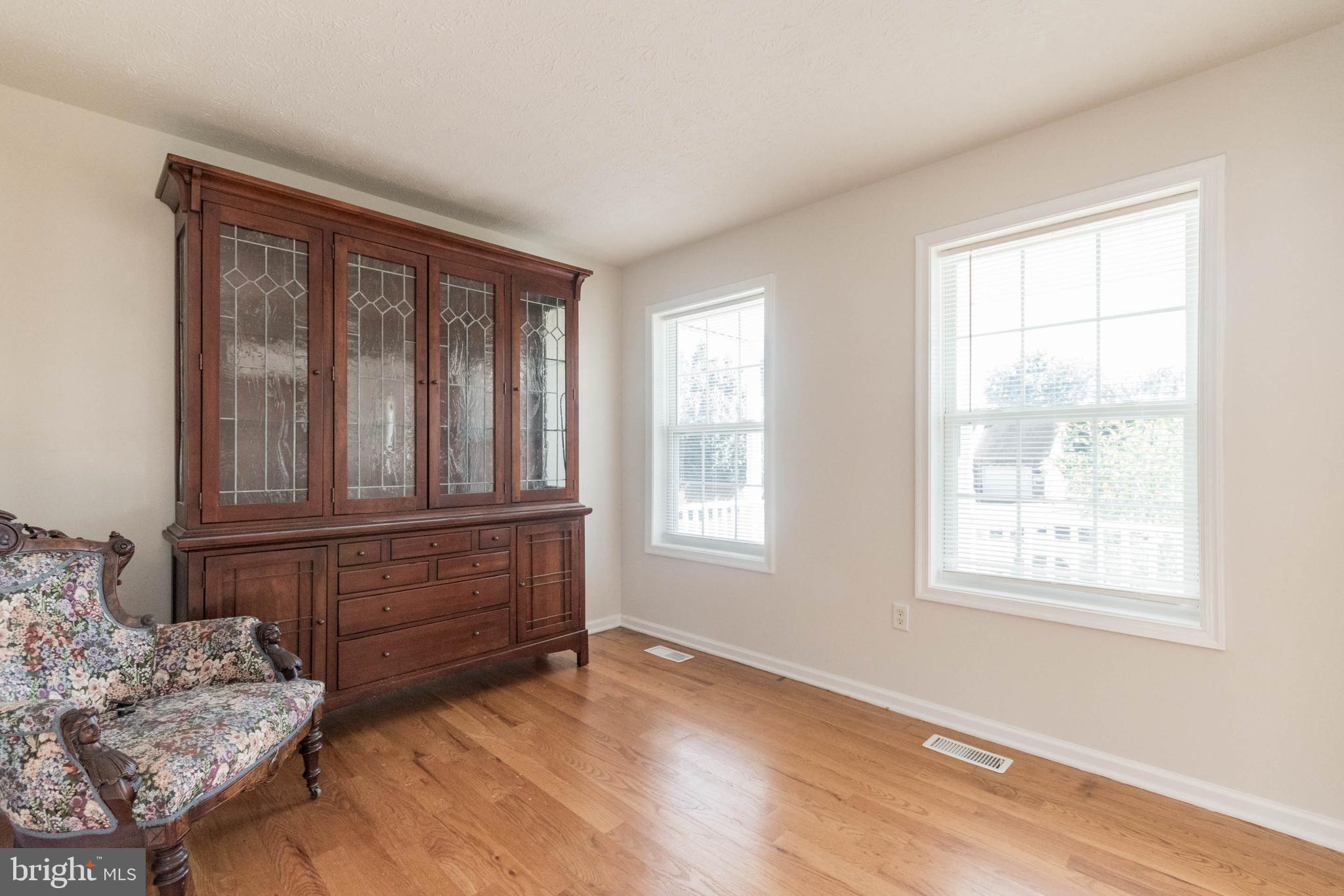 RIDGEFIELD - Residential