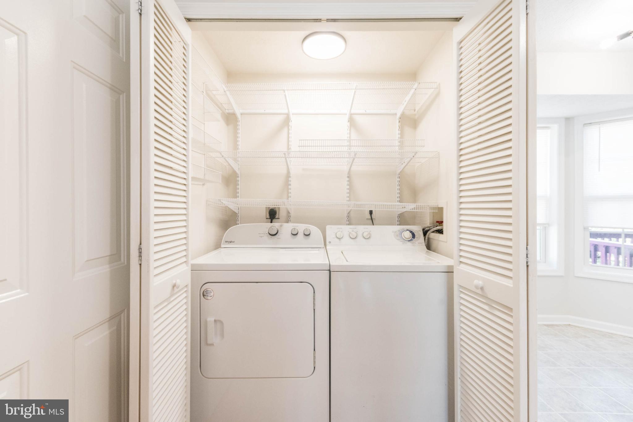 RIDGEFIELD - Residential