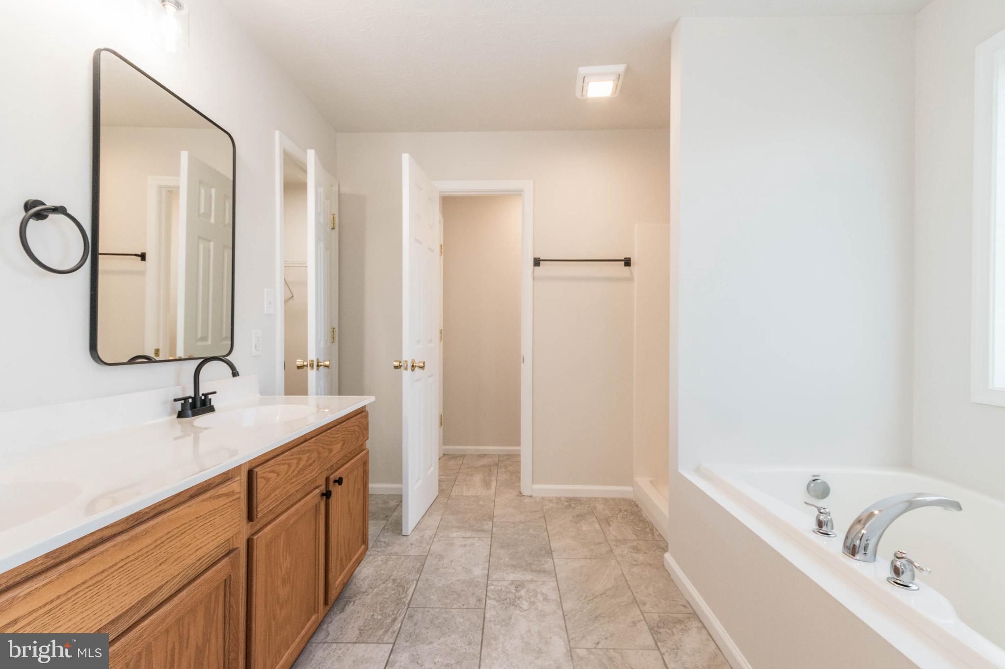 RIDGEFIELD - Residential