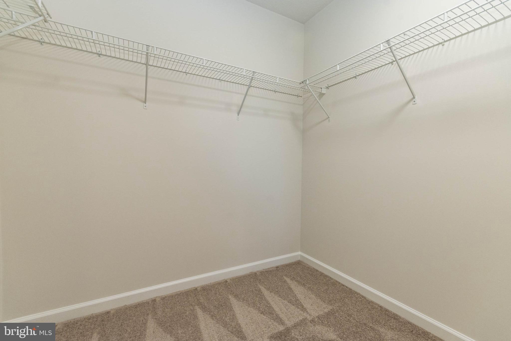 RIDGEFIELD - Residential