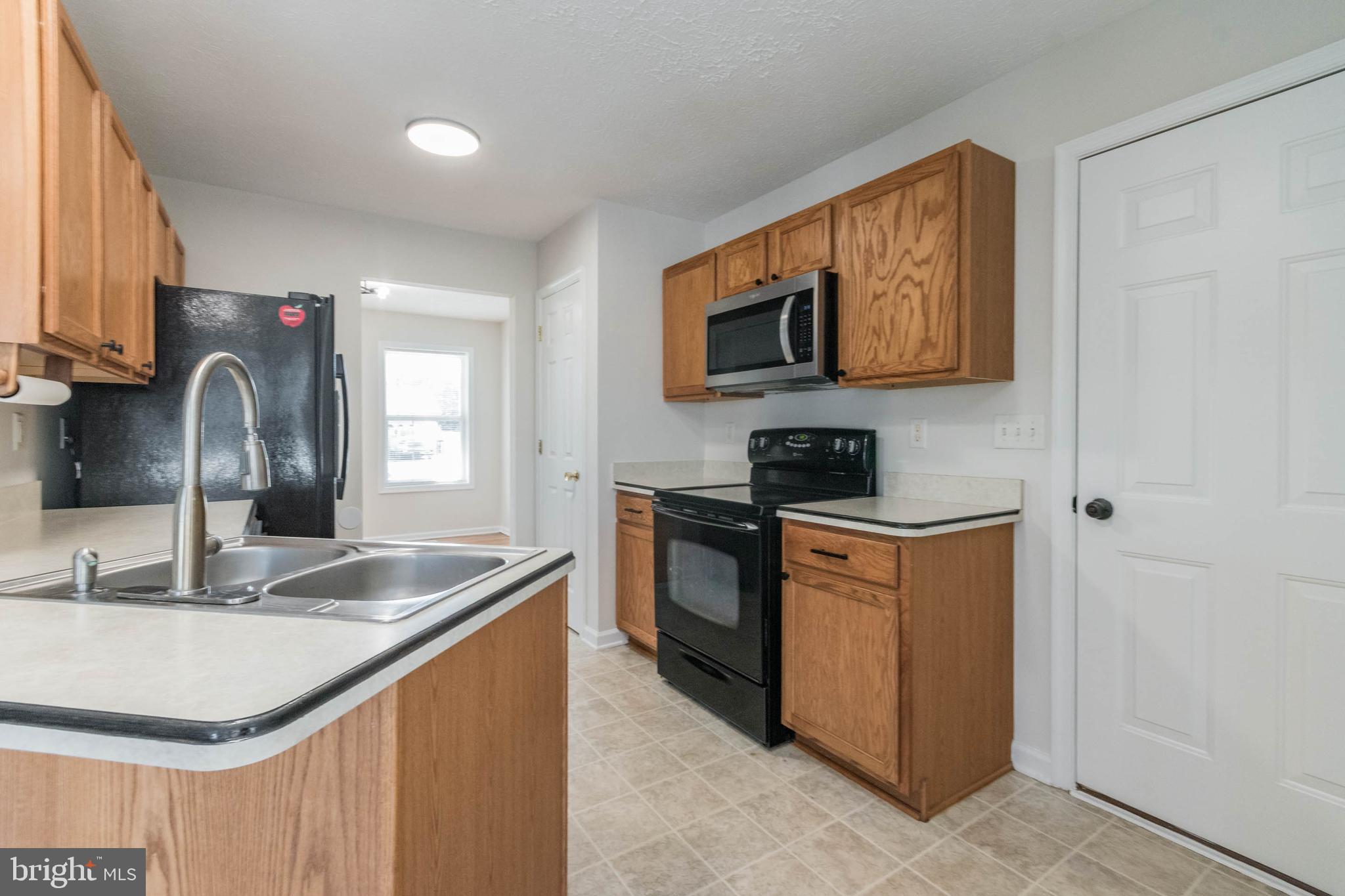 RIDGEFIELD - Residential