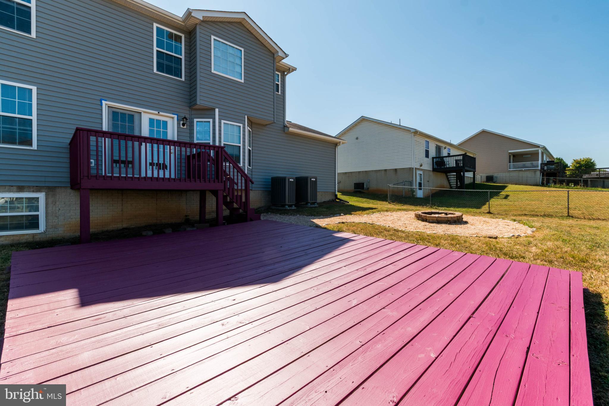 RIDGEFIELD - Residential