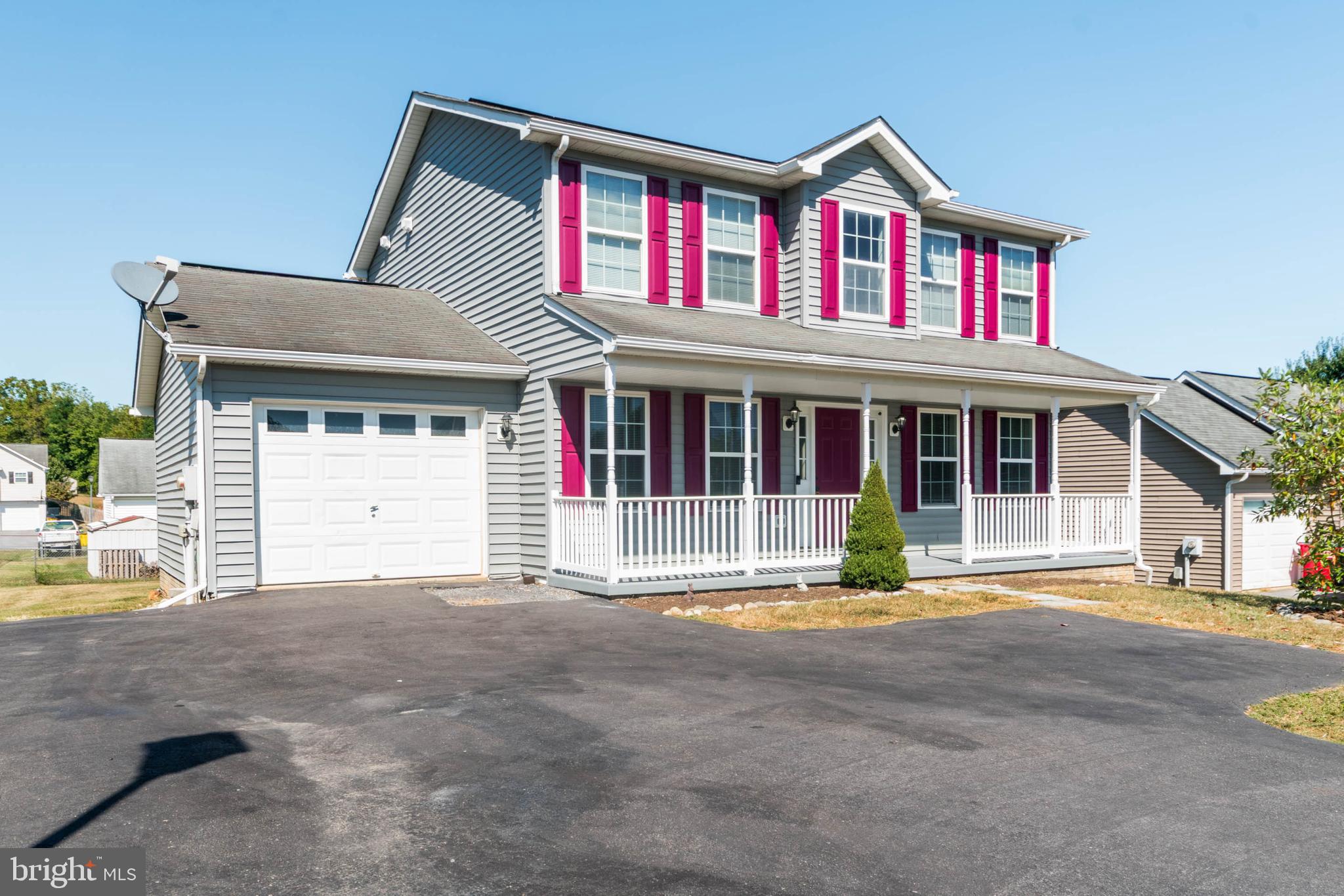 RIDGEFIELD - Residential