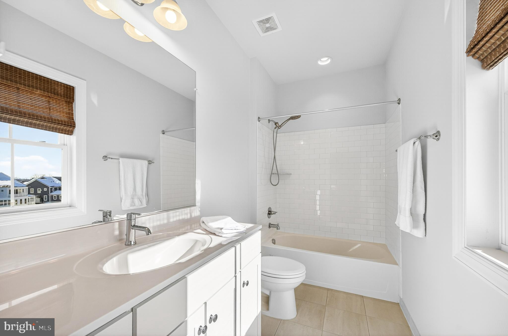 THE GRANT AT WILLOWSFORD - Residential