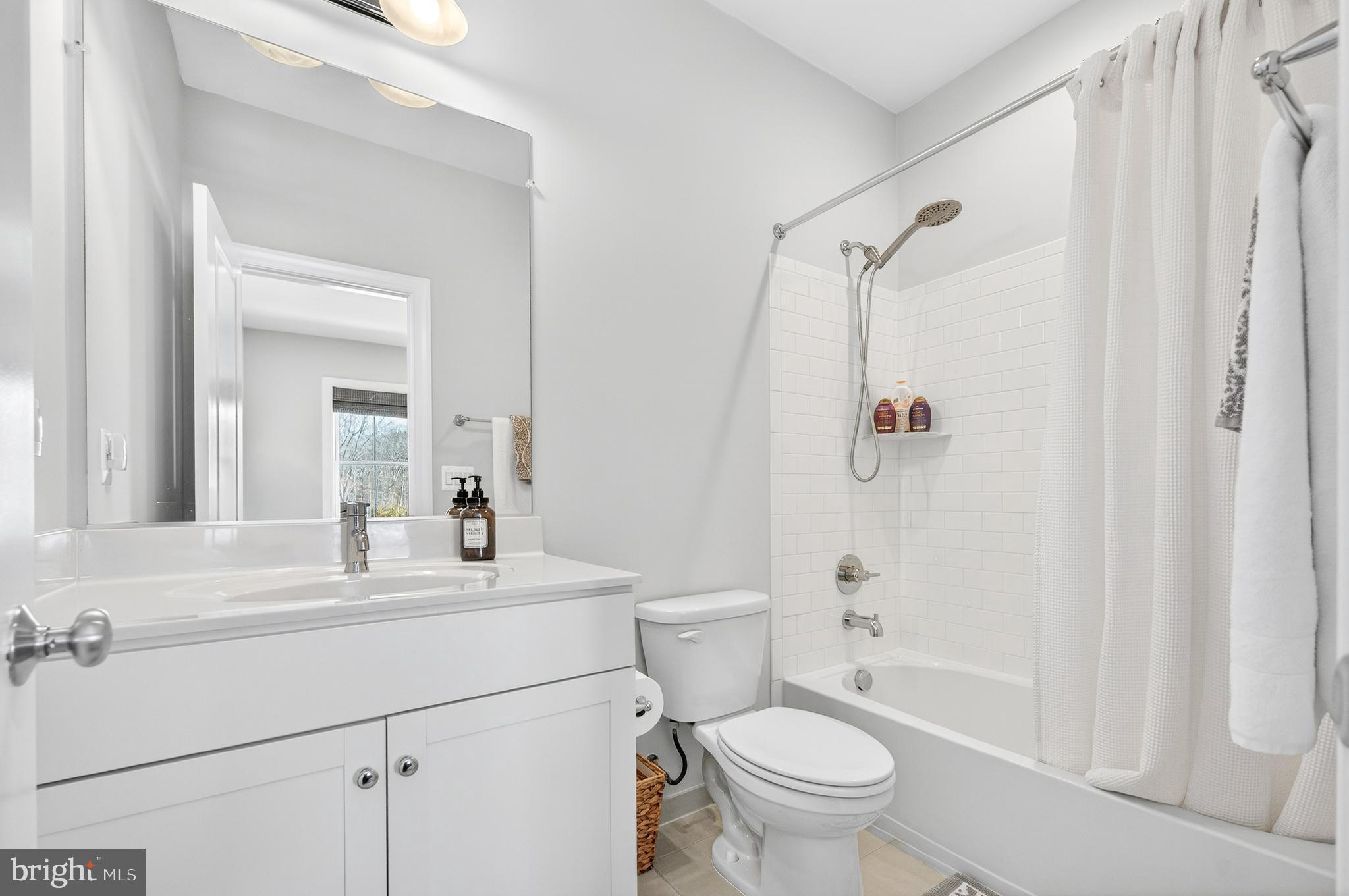 THE GRANT AT WILLOWSFORD - Residential