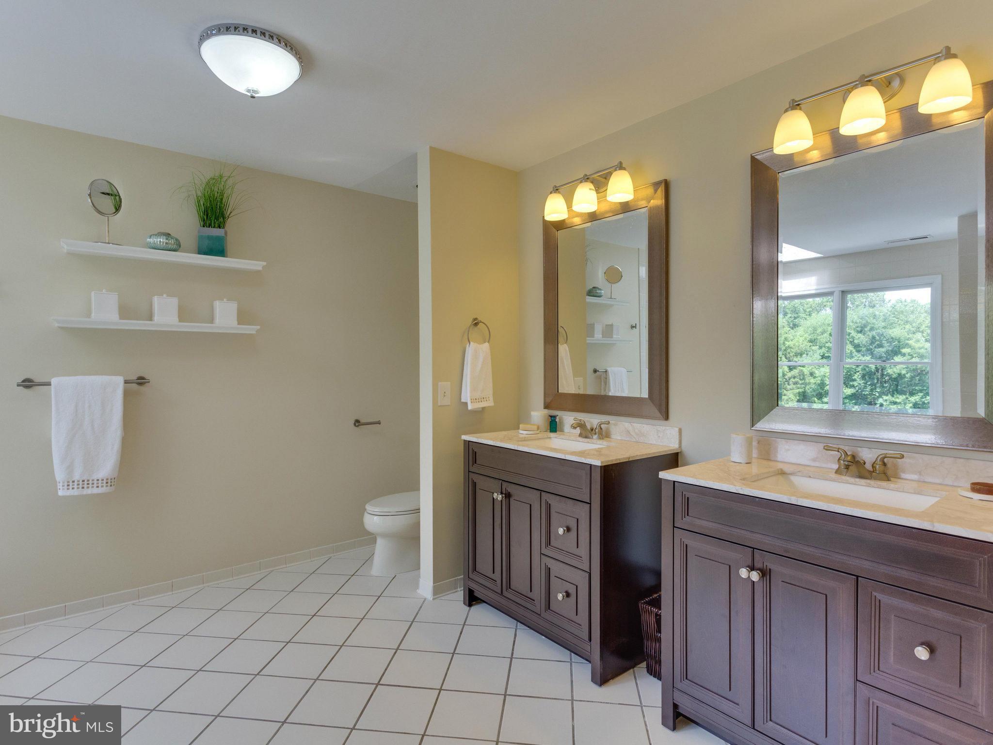 LAKE WINDERMERE - Residential