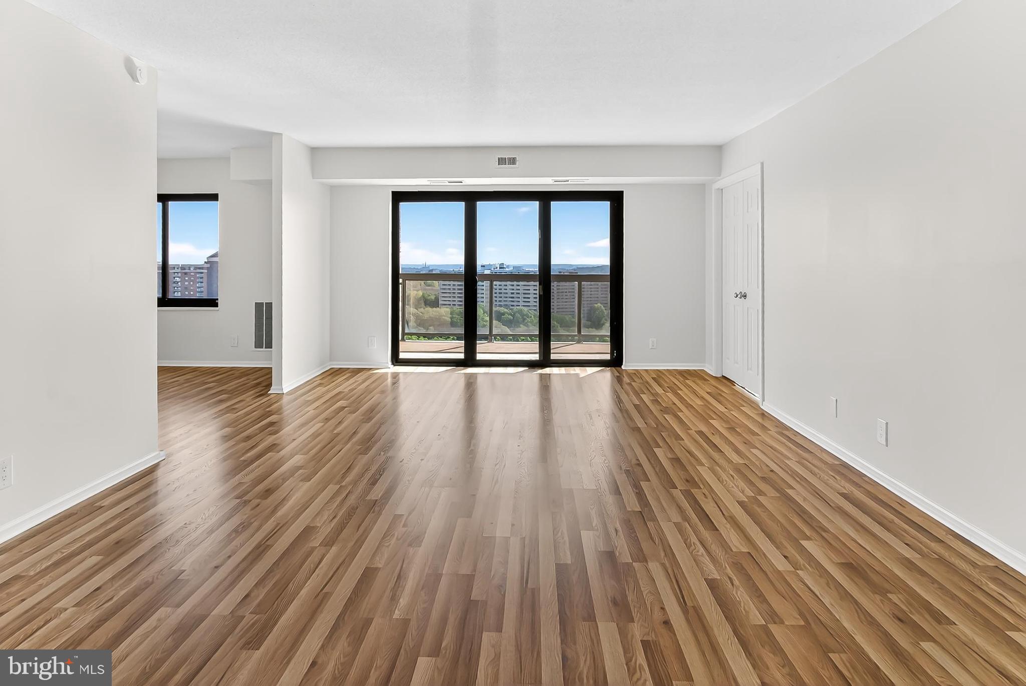 WATERGATE AT LANDMARK - Residential