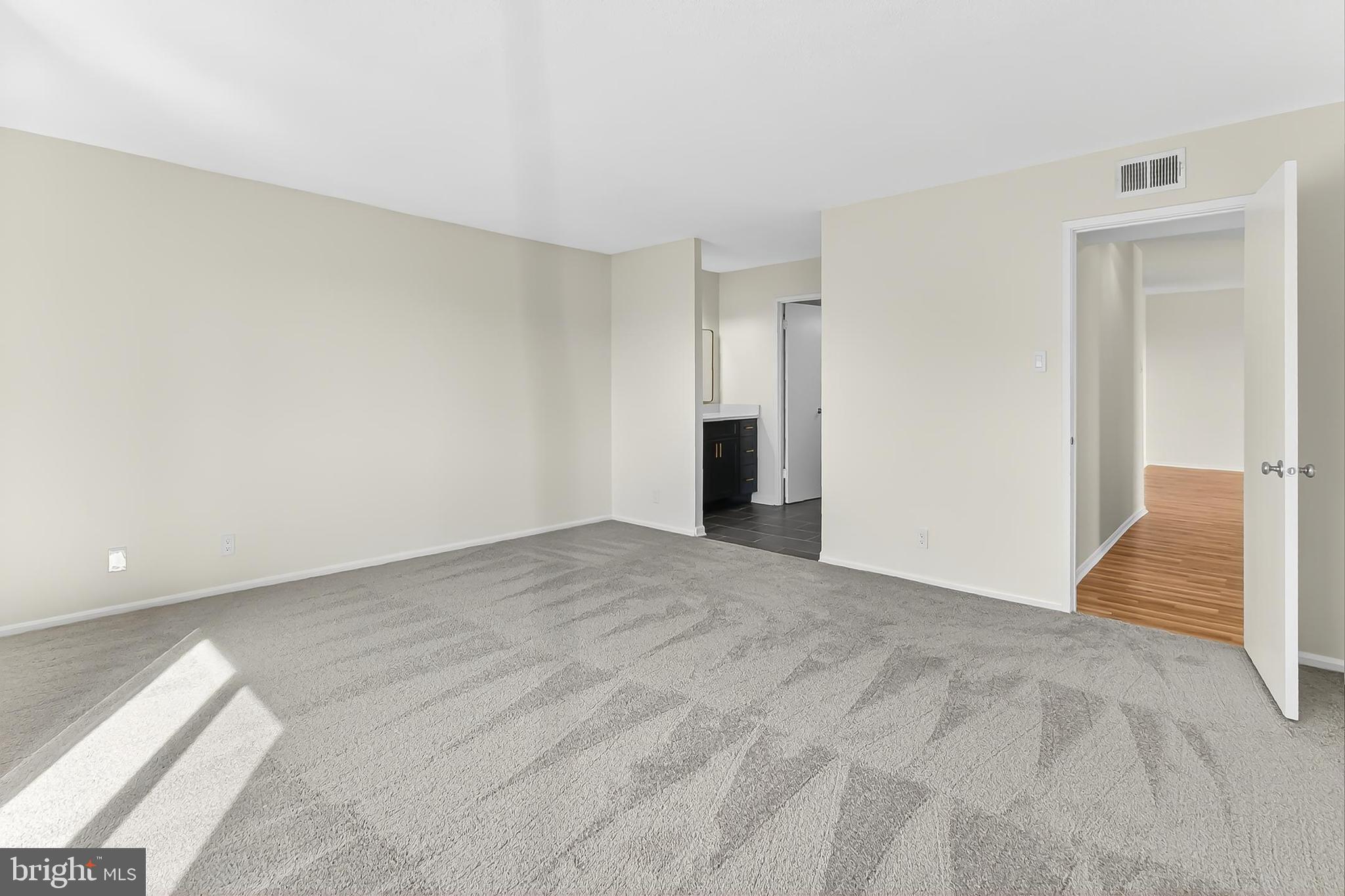 WATERGATE AT LANDMARK - Residential