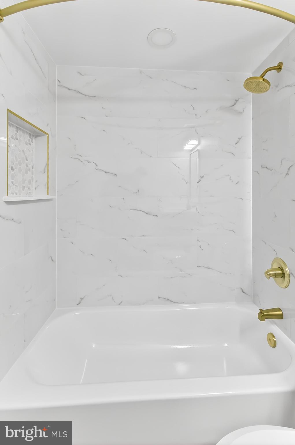 WATERGATE AT LANDMARK - Residential