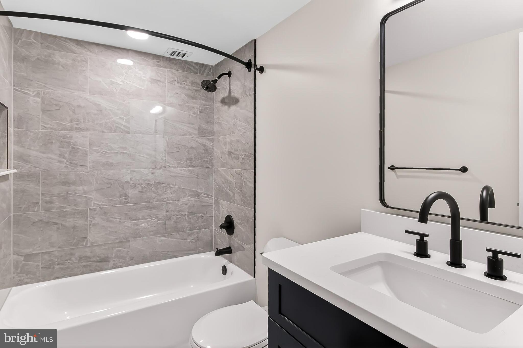 WATERGATE AT LANDMARK - Residential