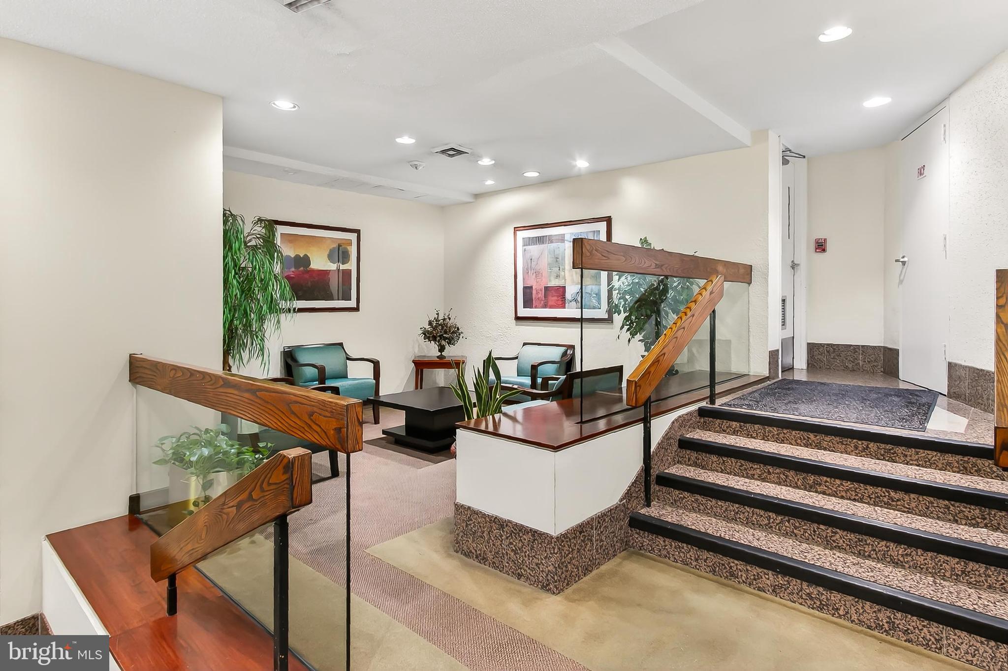 WATERGATE AT LANDMARK - Residential