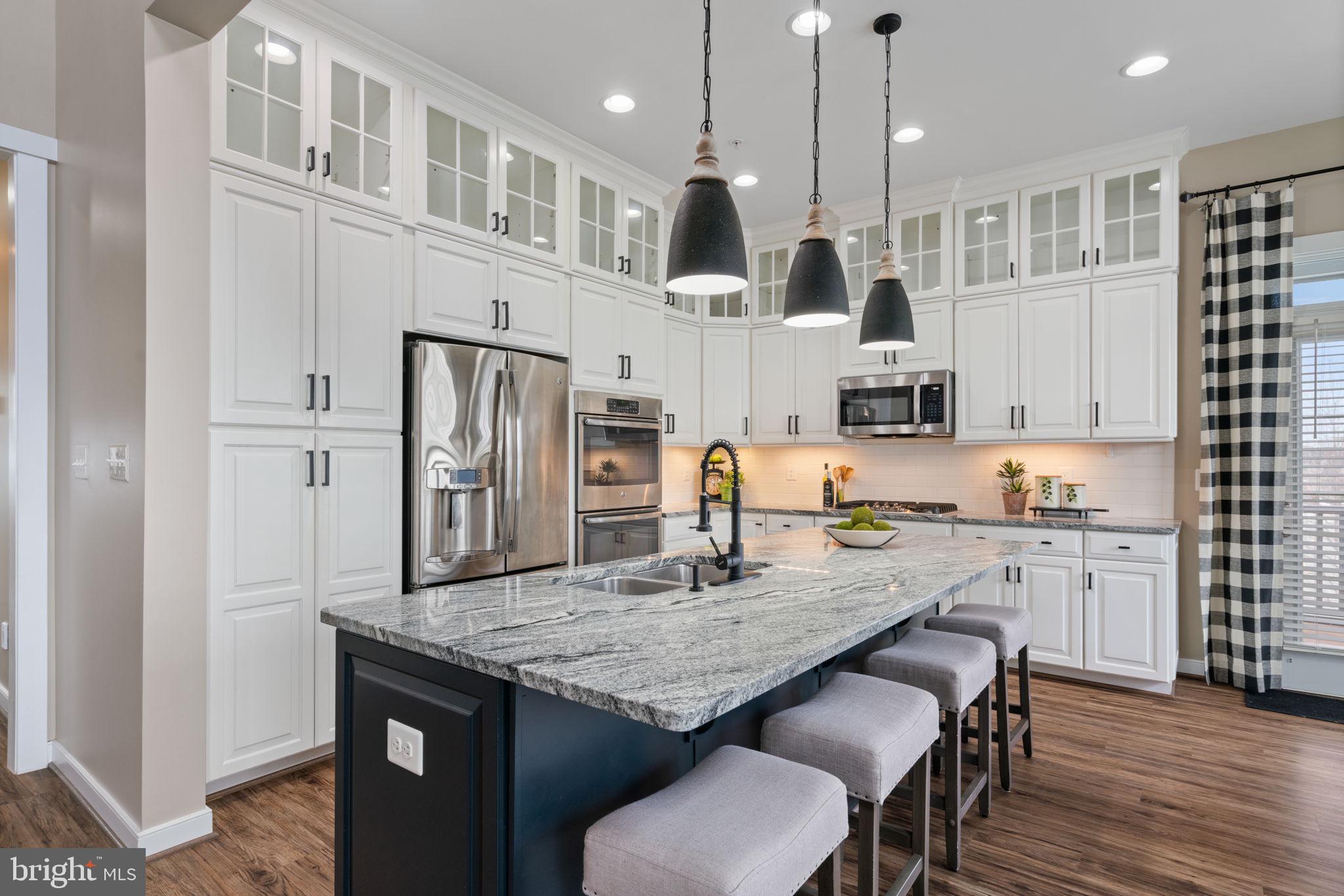 POTOMAC SHORES - Residential