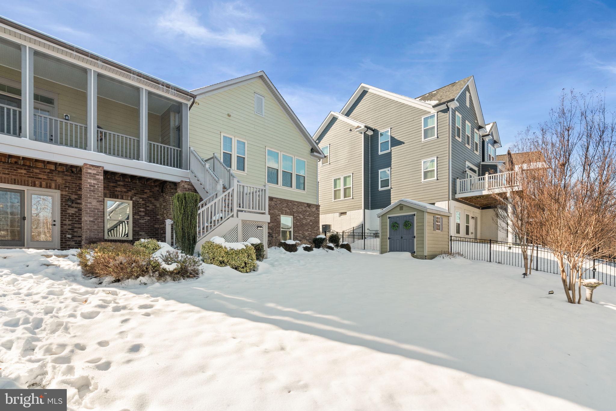 POTOMAC SHORES - Residential