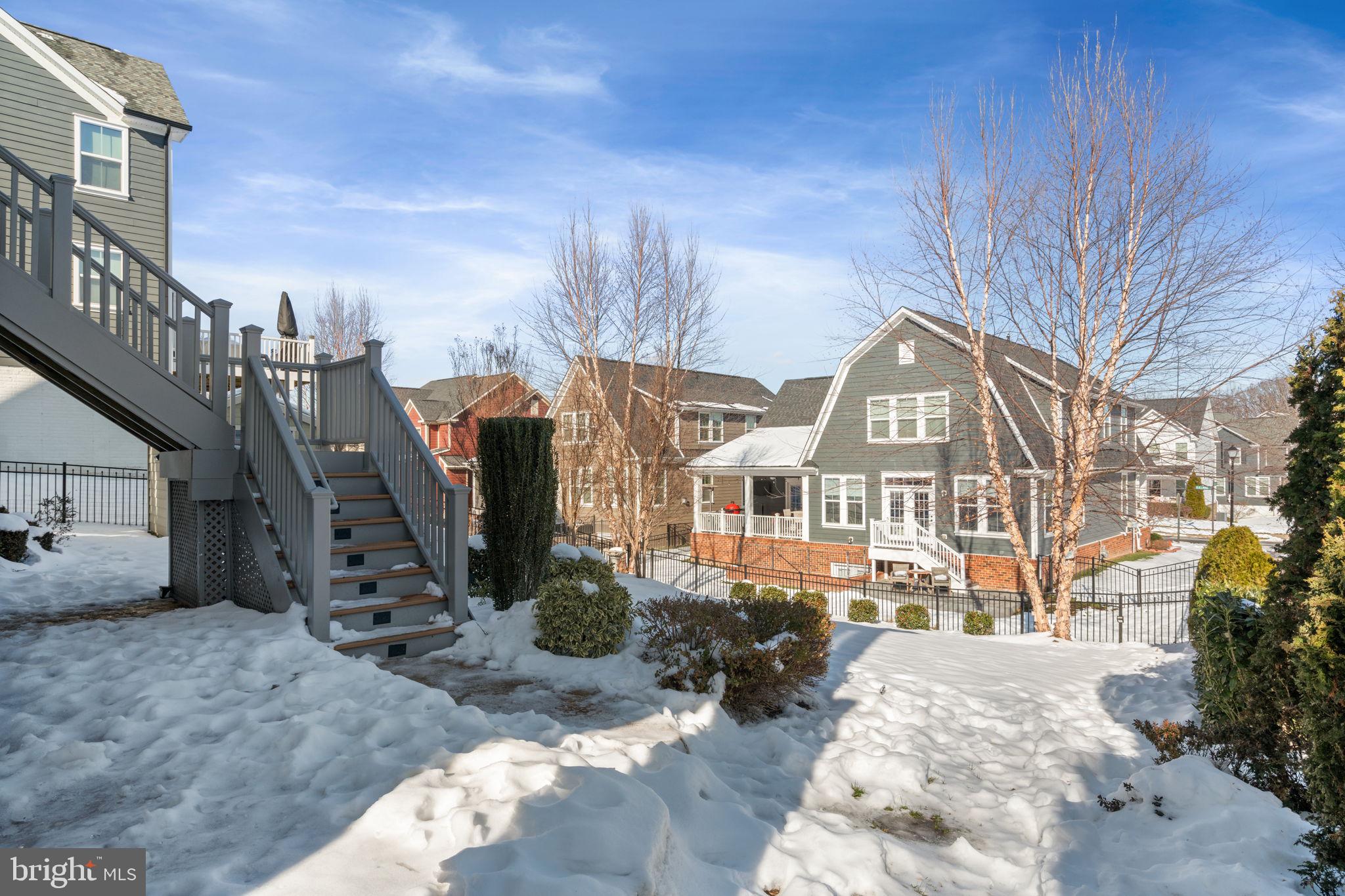 POTOMAC SHORES - Residential