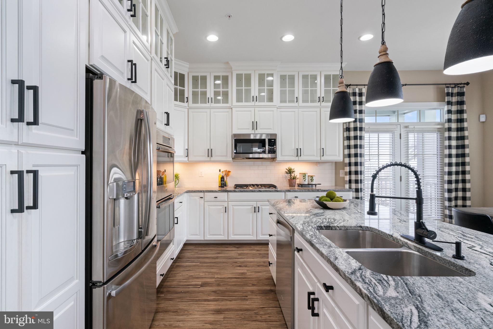 POTOMAC SHORES - Residential