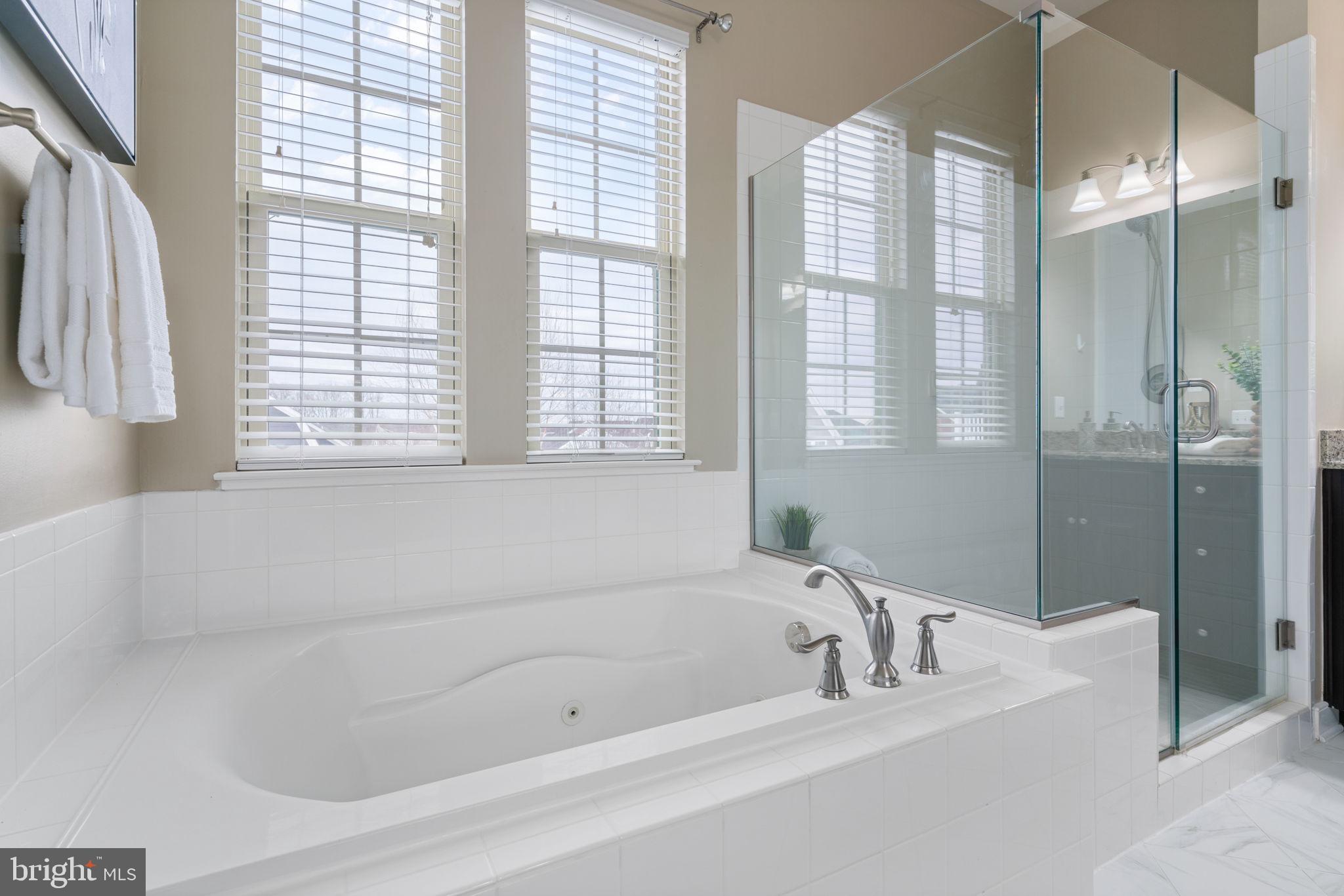 POTOMAC SHORES - Residential