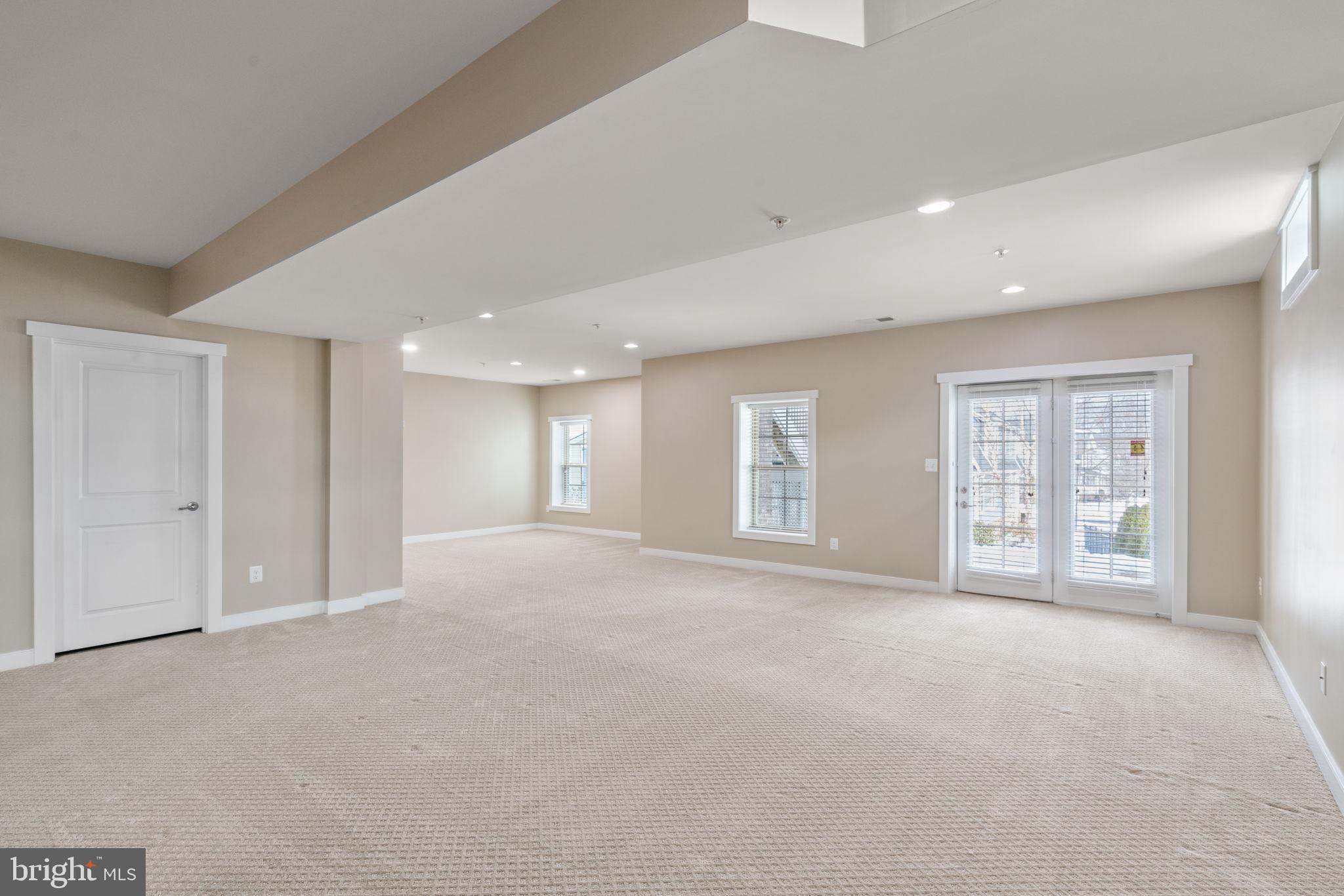 POTOMAC SHORES - Residential