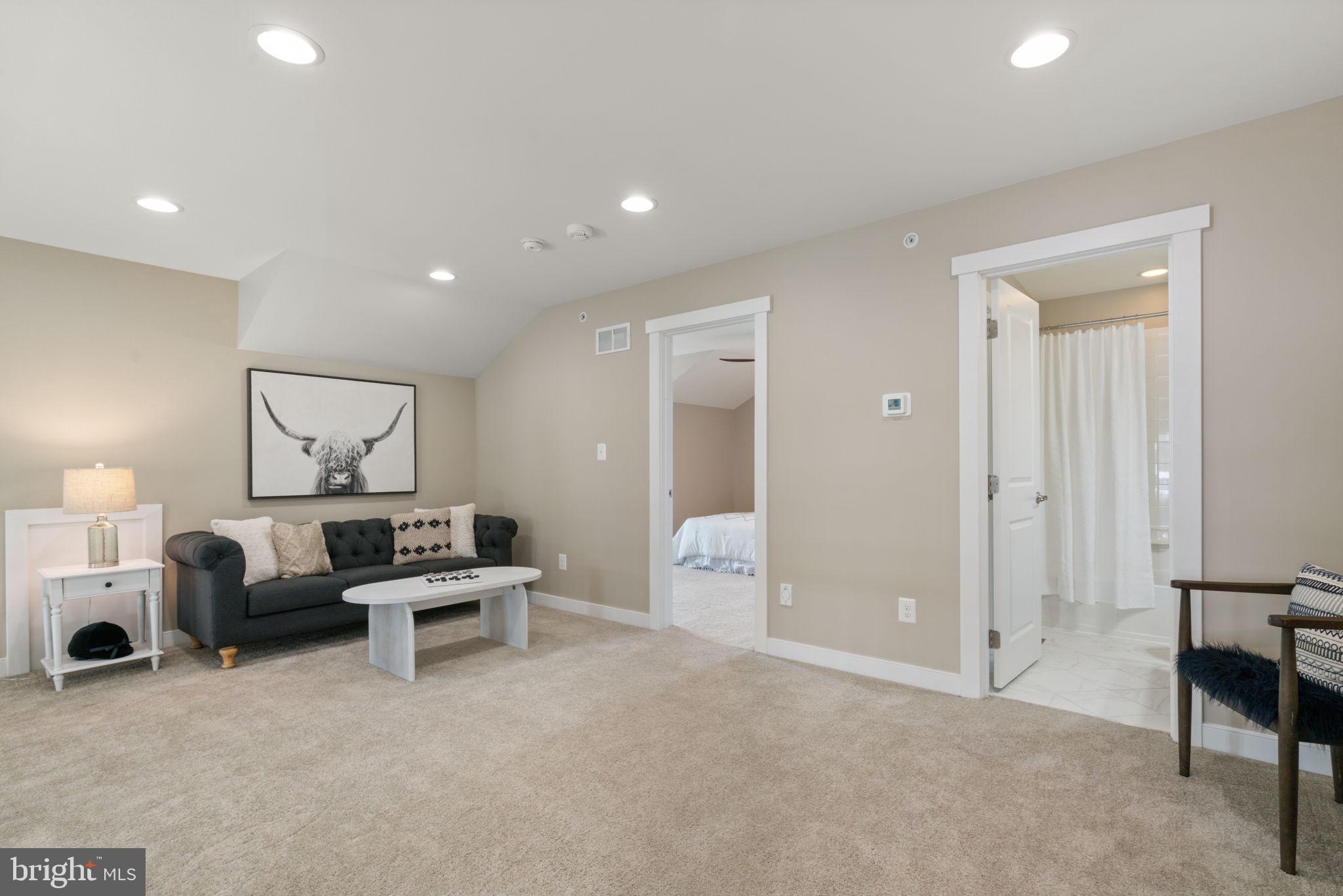 POTOMAC SHORES - Residential