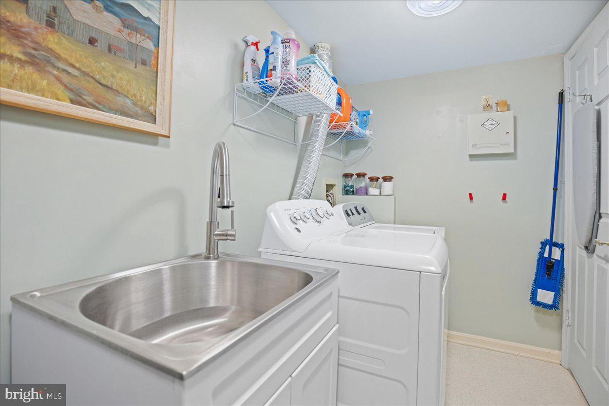 WEXFORD GARDEN CONDOMINIUMS - Residential