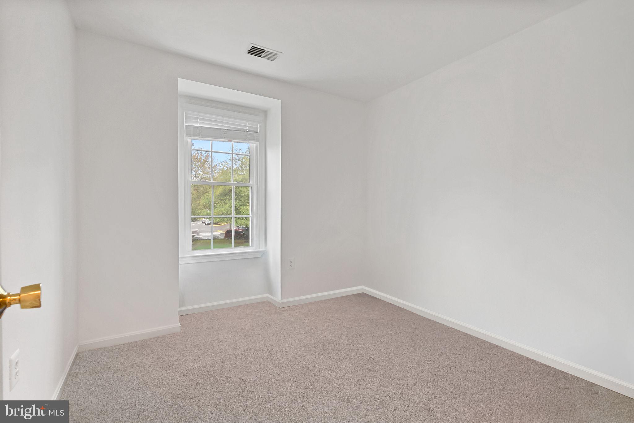 GLEN ALDEN - Residential Lease