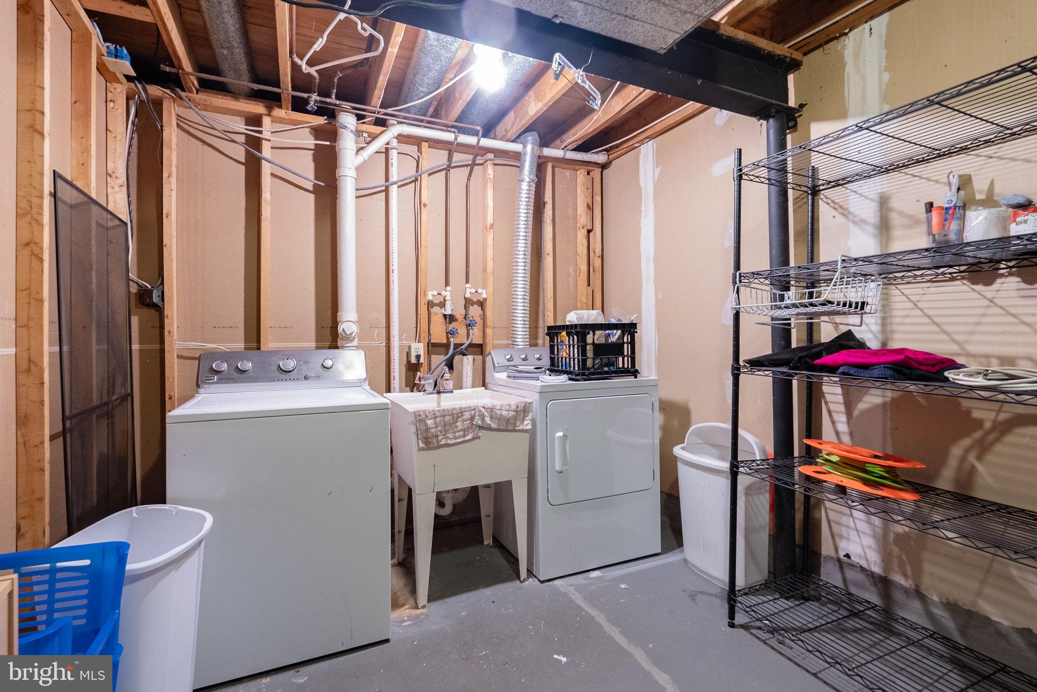 GLEN ALDEN - Residential Lease