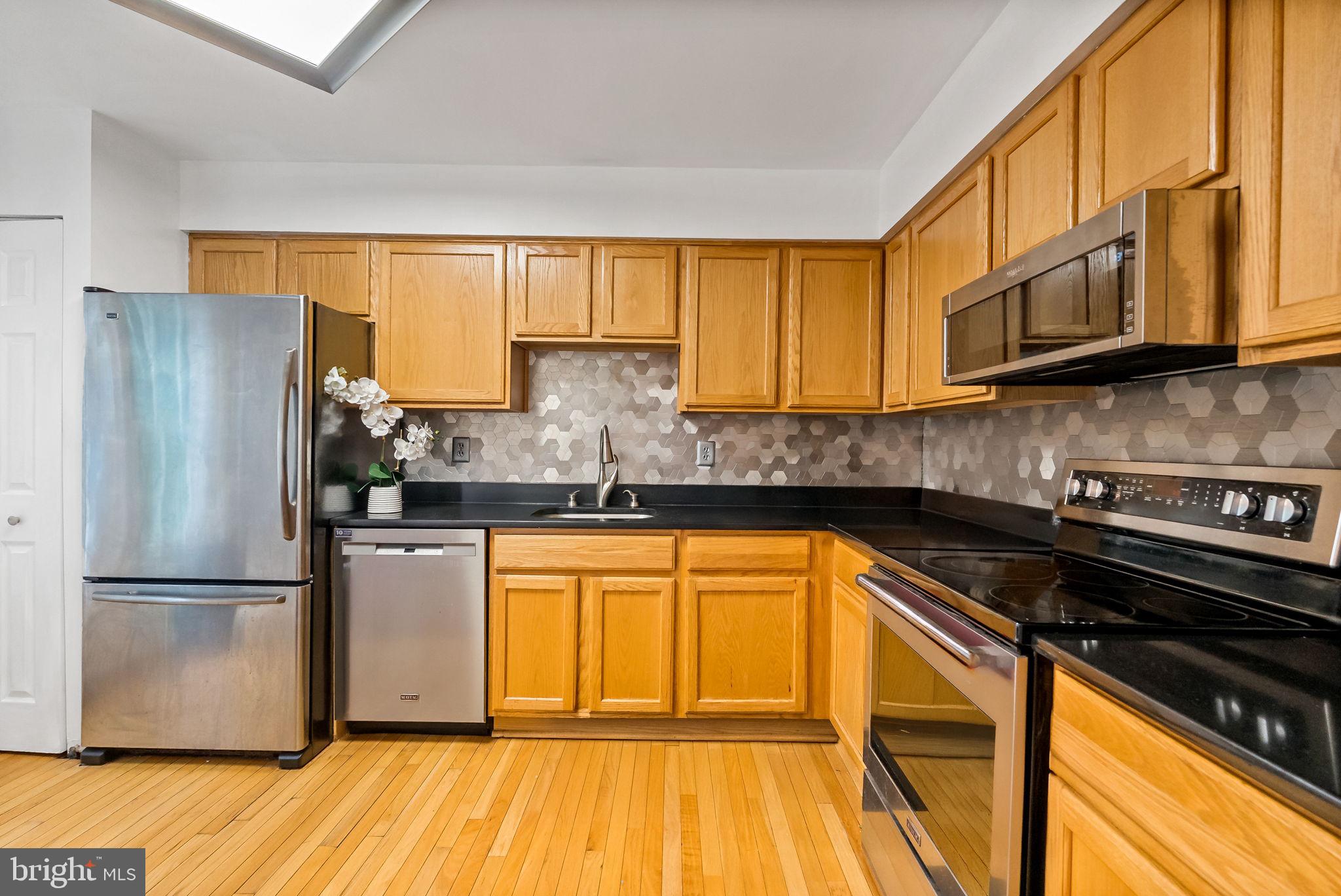 GLEN ALDEN - Residential Lease