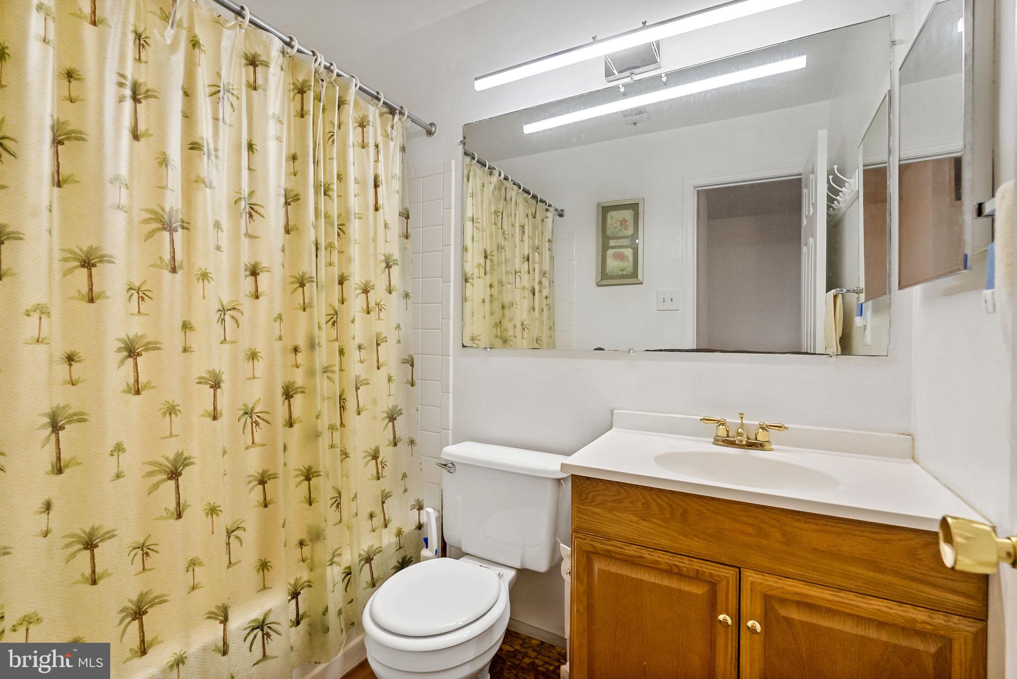 GLEN ALDEN - Residential Lease