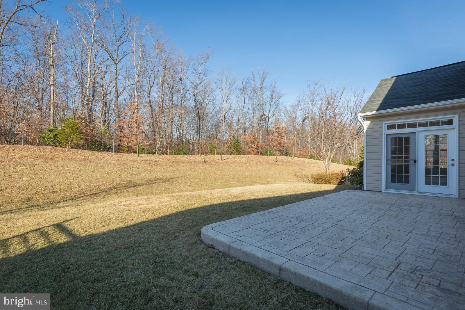 FOUR SEASONS - Residential