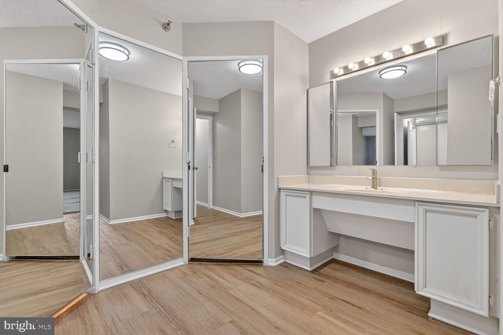 GREENS AT LEISURE WORLD - Residential