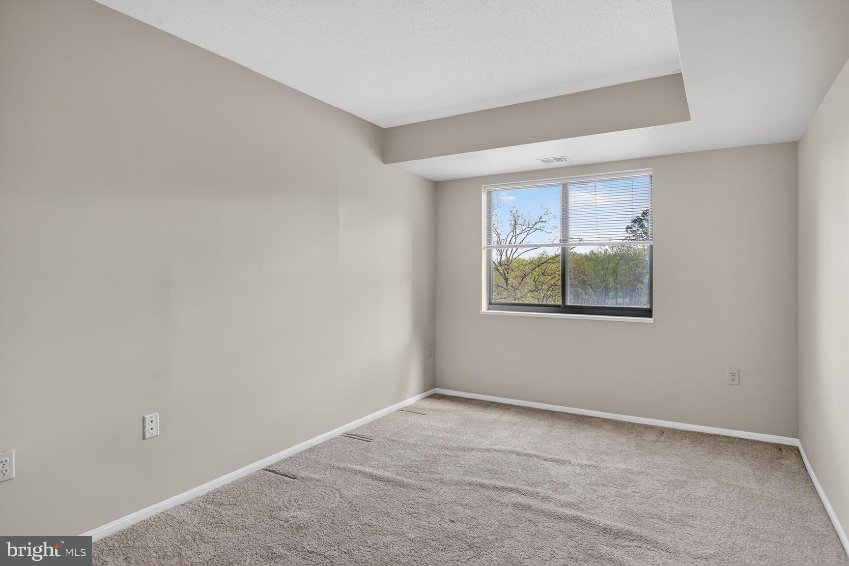GREENS AT LEISURE WORLD - Residential