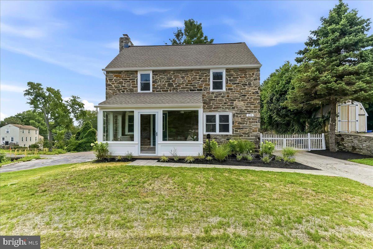 125 S SPROUL ROAD